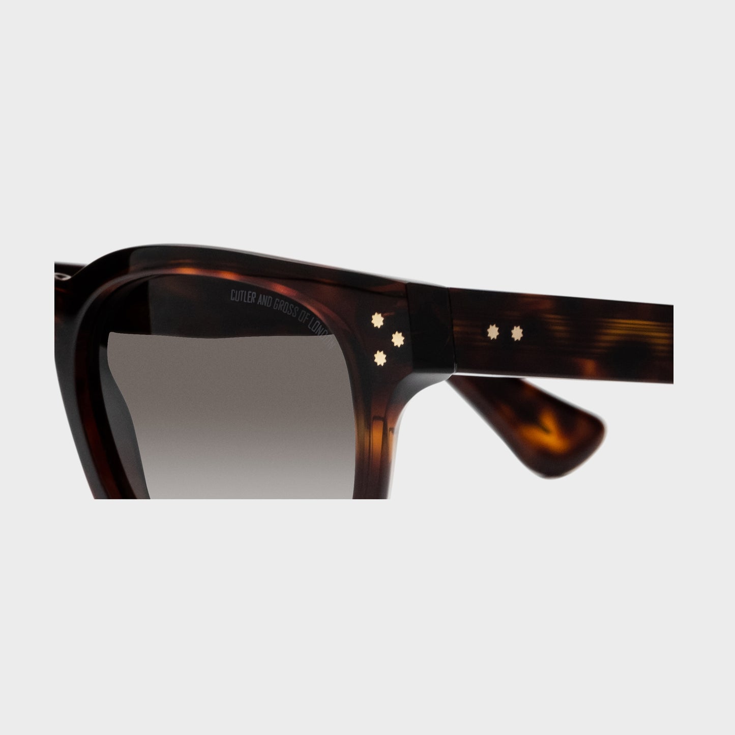 Cutler and Gross CGSN-9768 02 53