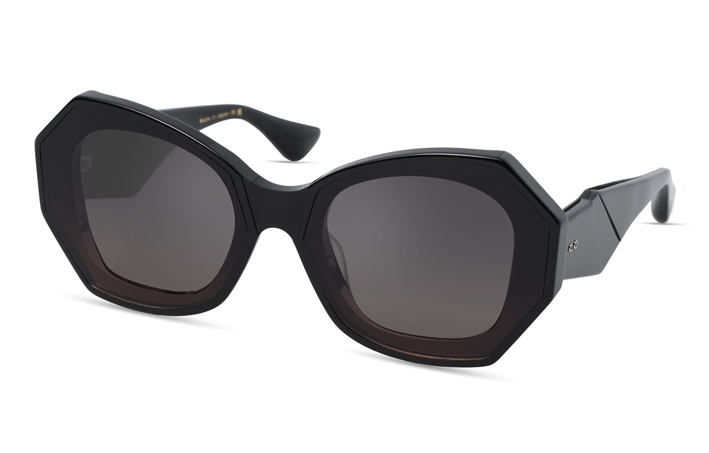DITA KOVAIA 01 62