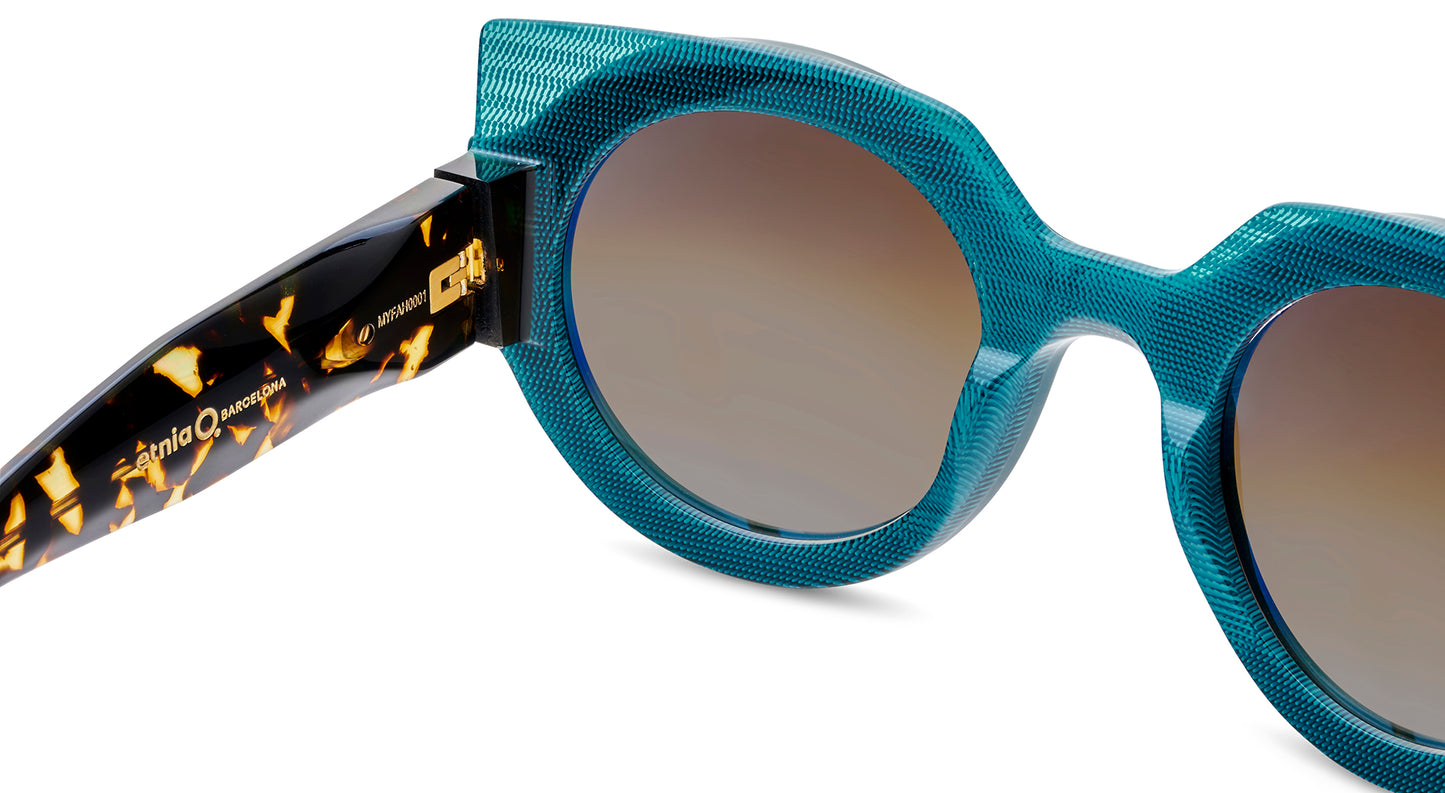 Etnia Barcelona IZZI TQHV 48