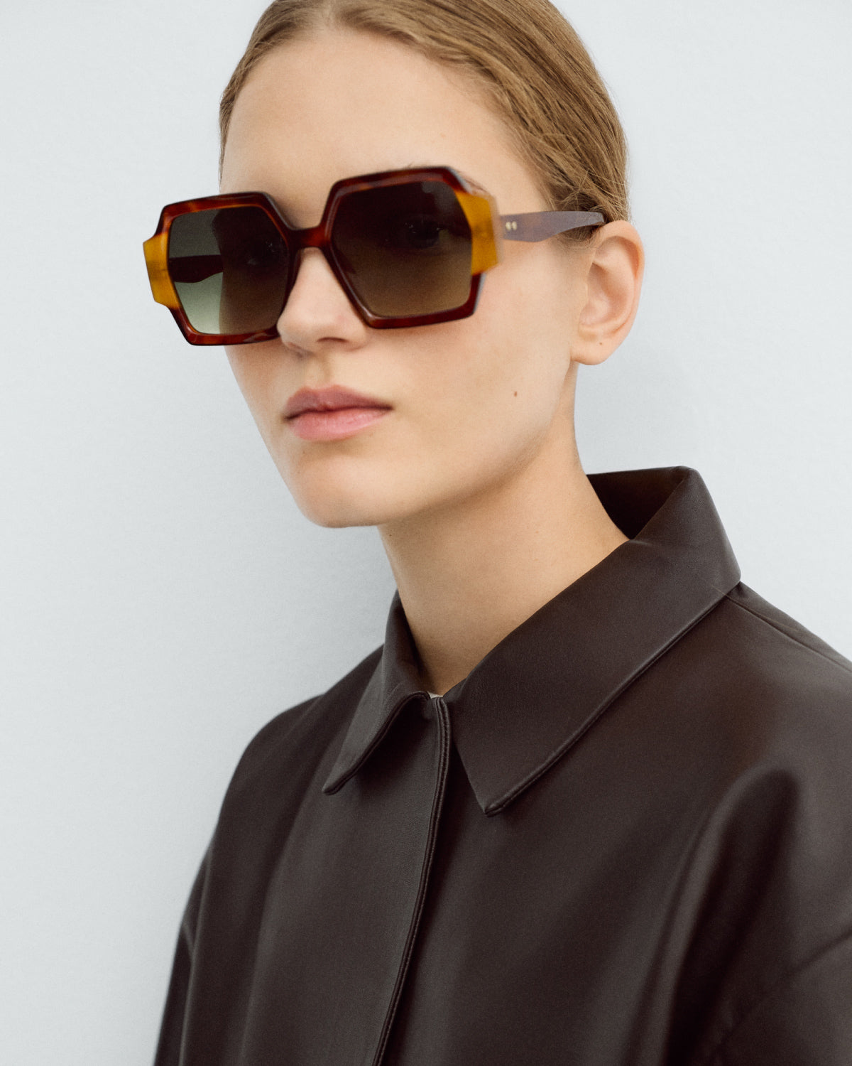 GigiStudios AYNE 20 54