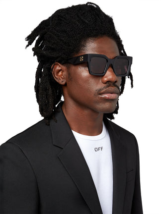 Off White Jackson 1028 50