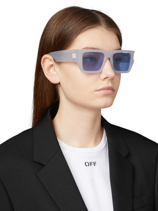 Off White Chester 0945 54