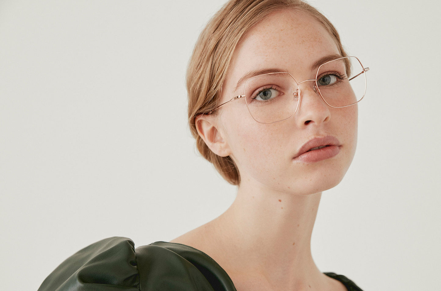 Gigi Studios DAHLIA 8055/6 54