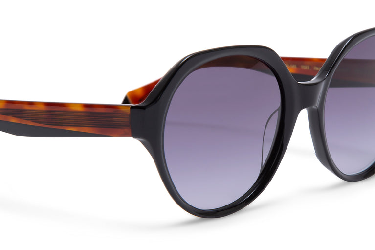 Gigi Studios MONIQUE 1 54