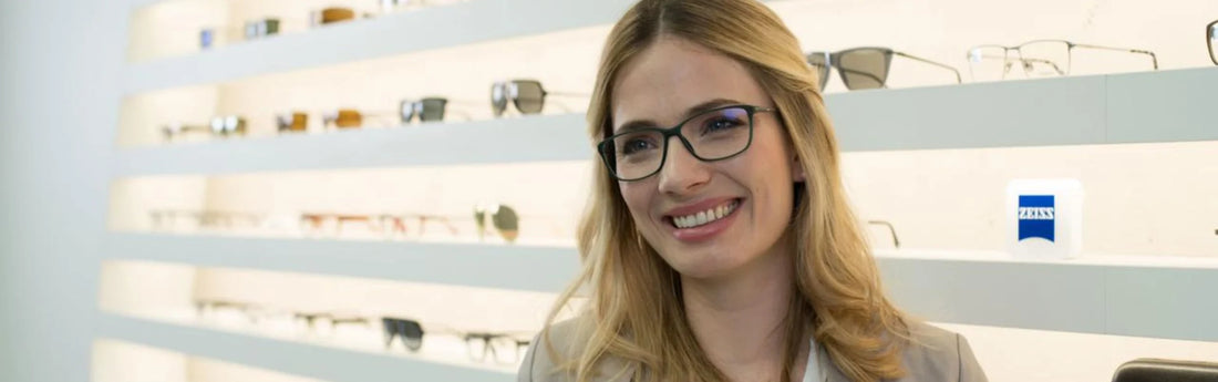 ¿Se puede cambiar la montura de las gafas?