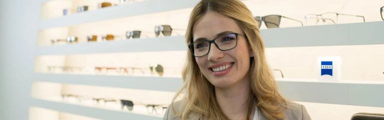 ¿Se puede cambiar la montura de las gafas?