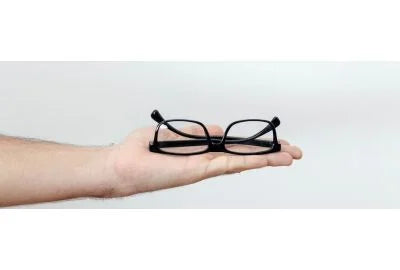 Partes de las gafas: Conoce los 9 elementos de tu montura