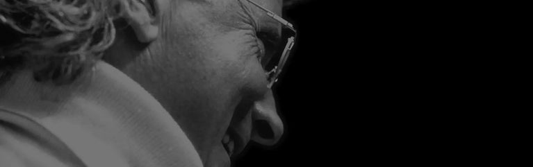 Cari Zalloni: El genio detrás de las icónicas gafas Cazal