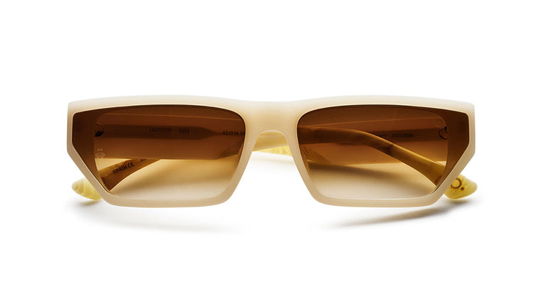 ETNIA BARCELONA TRINITY SUN WH 62