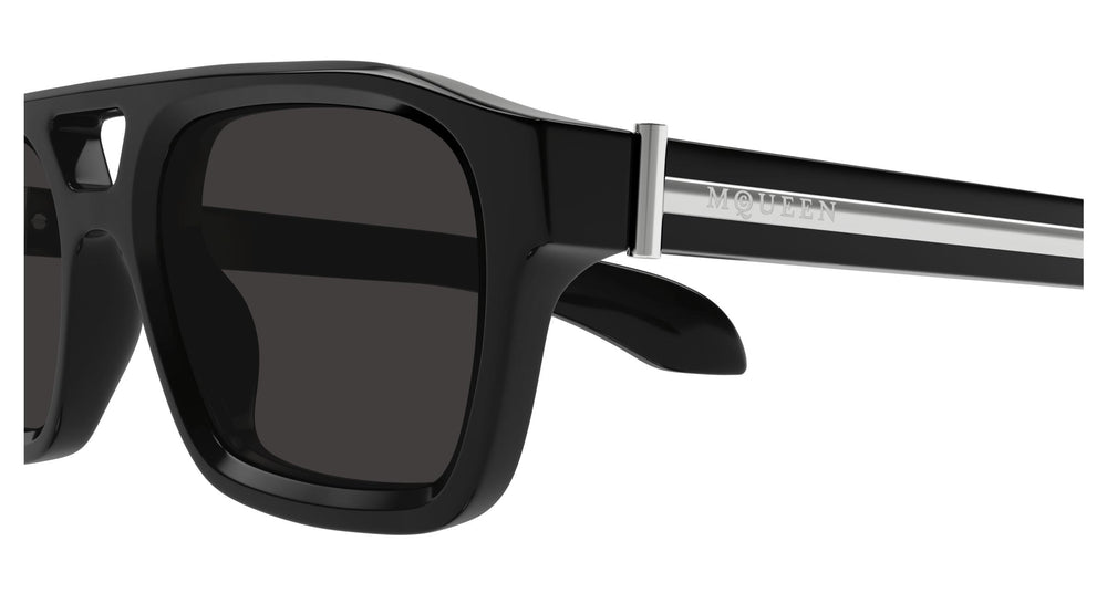 Alexander McQueen AM0505S 001 52
