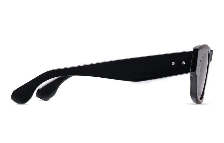 DITA BANTOS 01 51