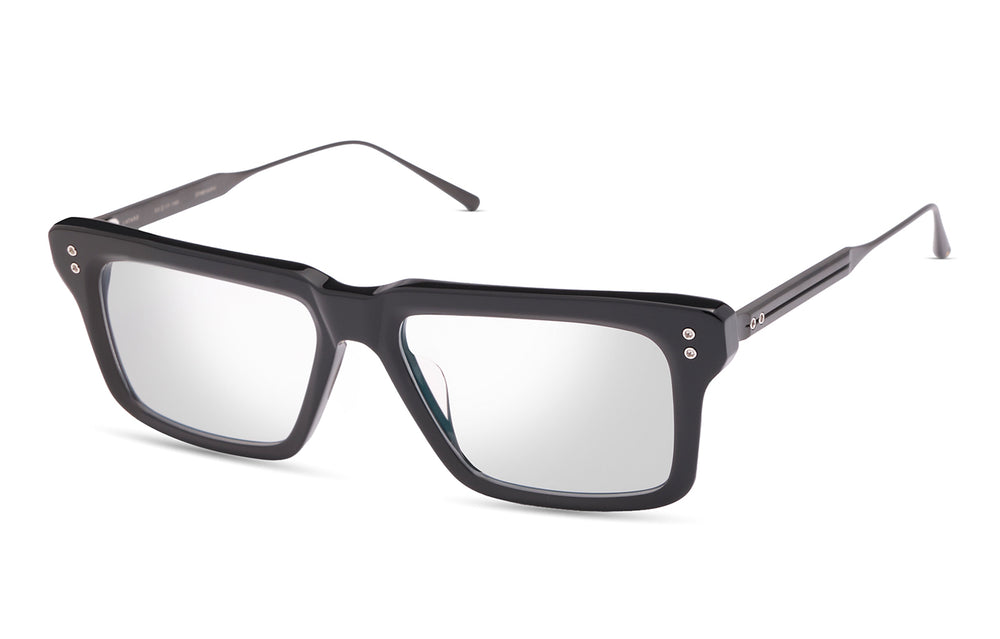 DITA LATARO 01 53