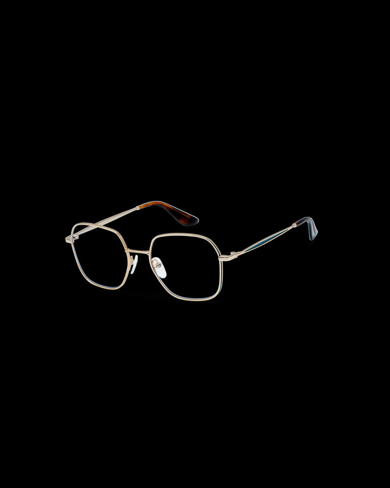 GigiStudios GOVERNESS 40 50