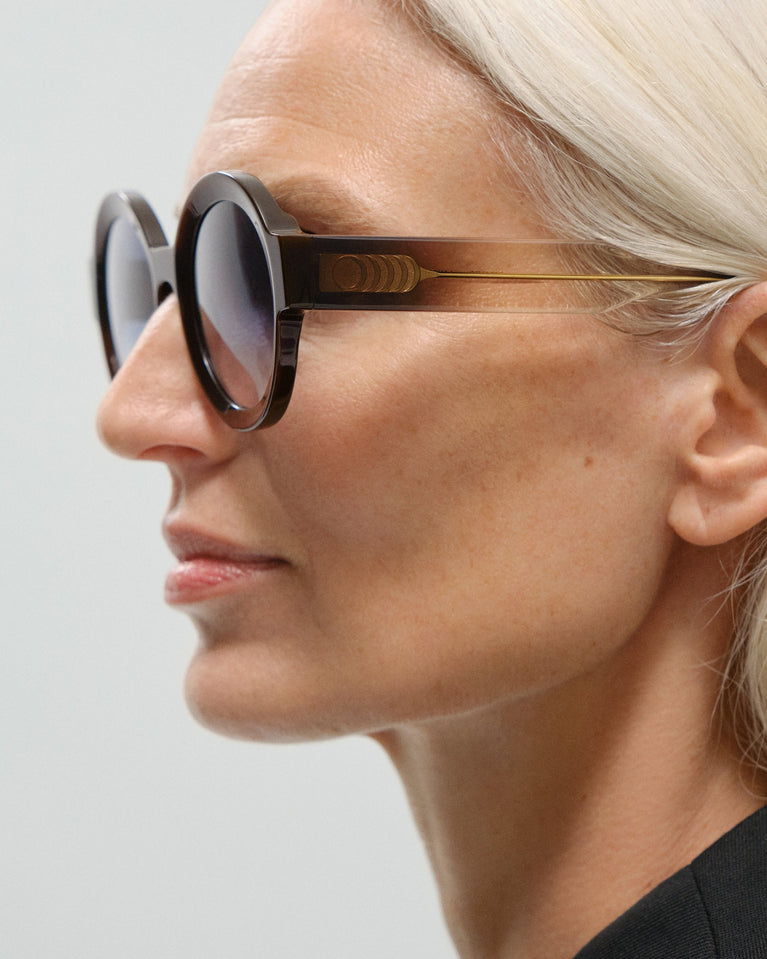 GigiStudios LAURA 23 48