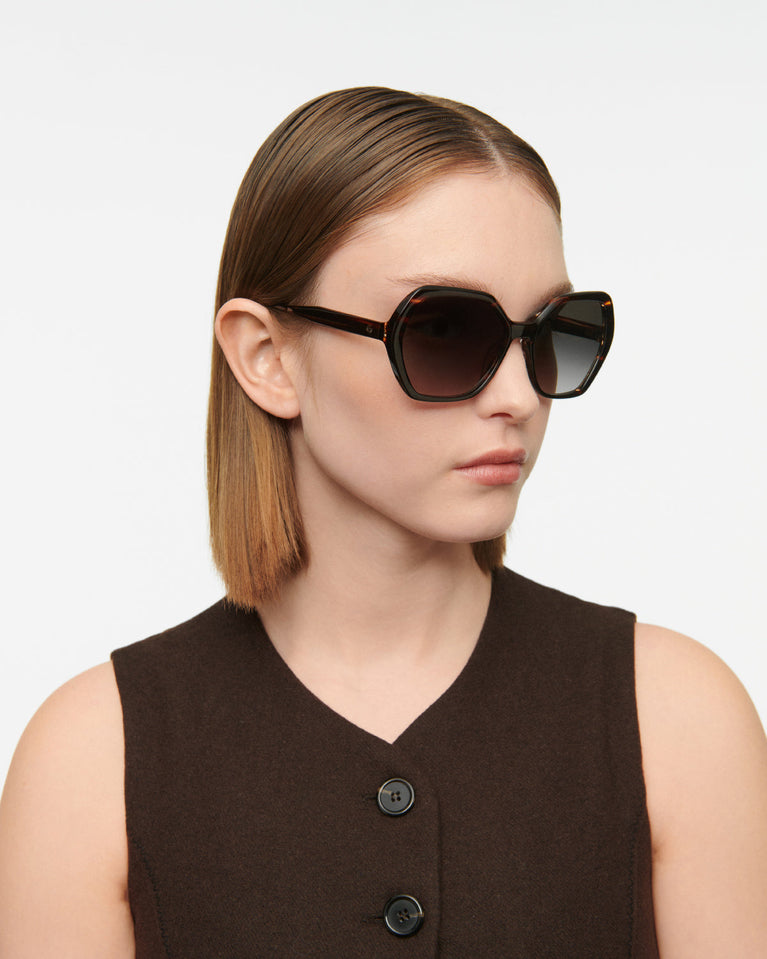 GigiStudios THADEUS 02S 57