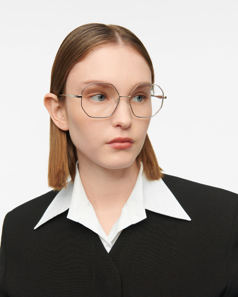 GigiStudios THRIVE 011 50O 54