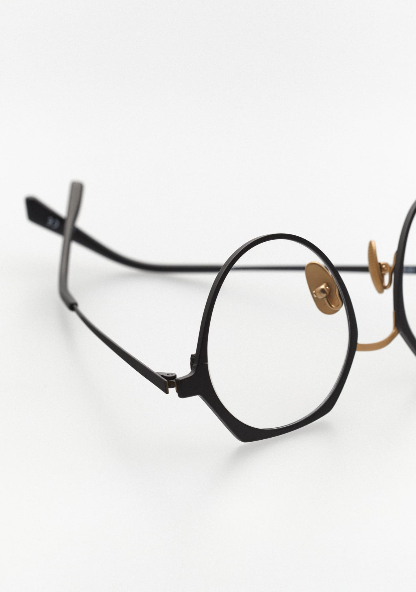 Kaleos Selmanagic Titanio 1 49