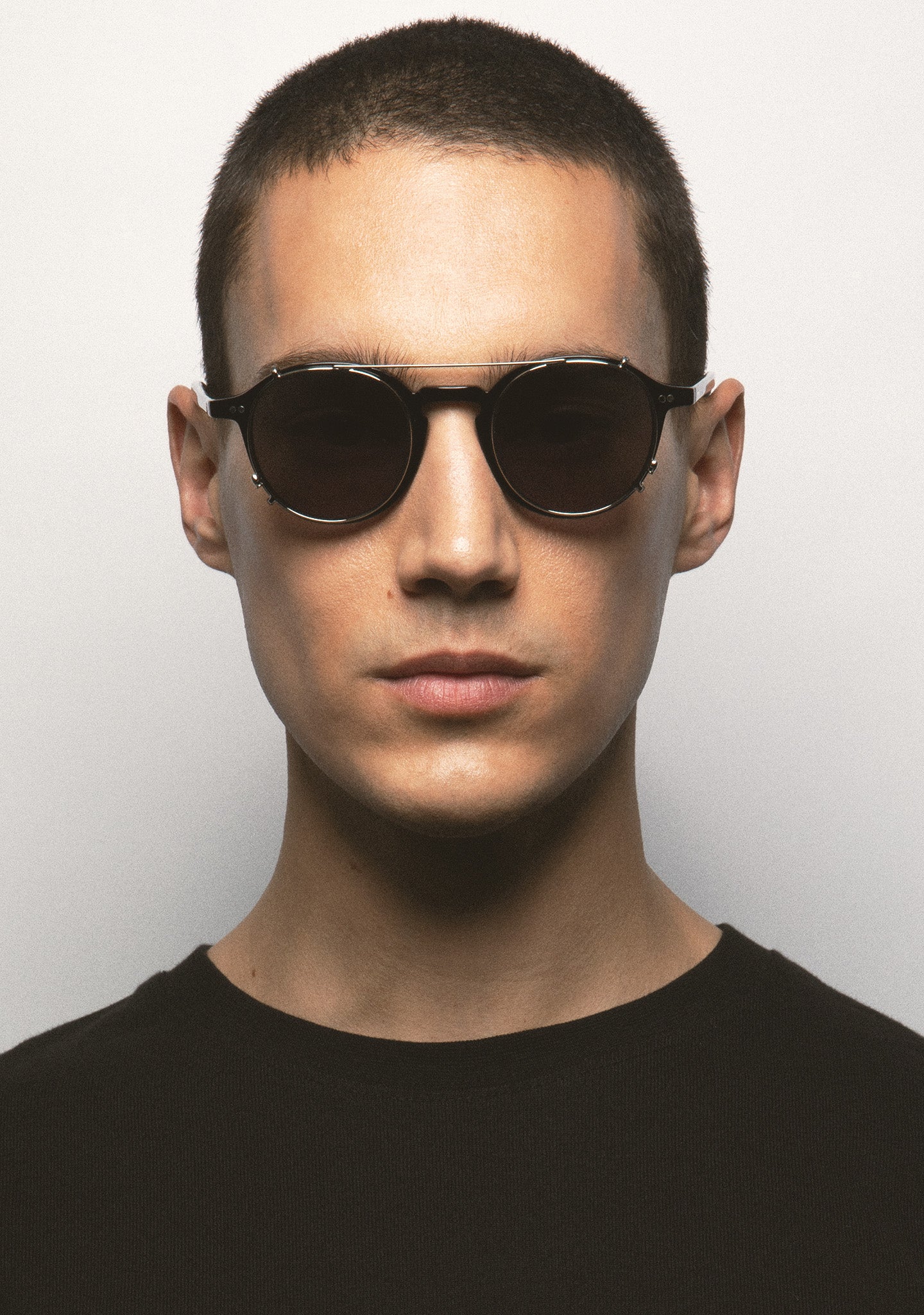 Kaleos Strasser Clip 1 48