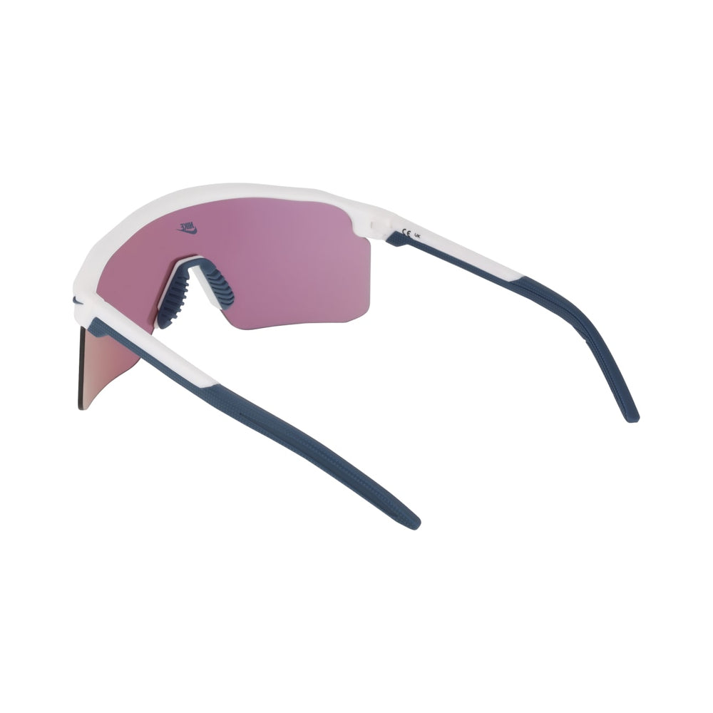 NIKE EXPEDITION SHIELD E N IU4700X 121 61