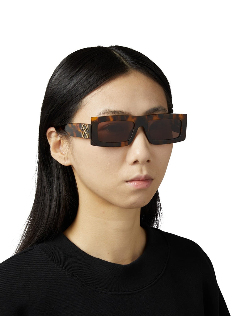 Off White Laurel 6064 54