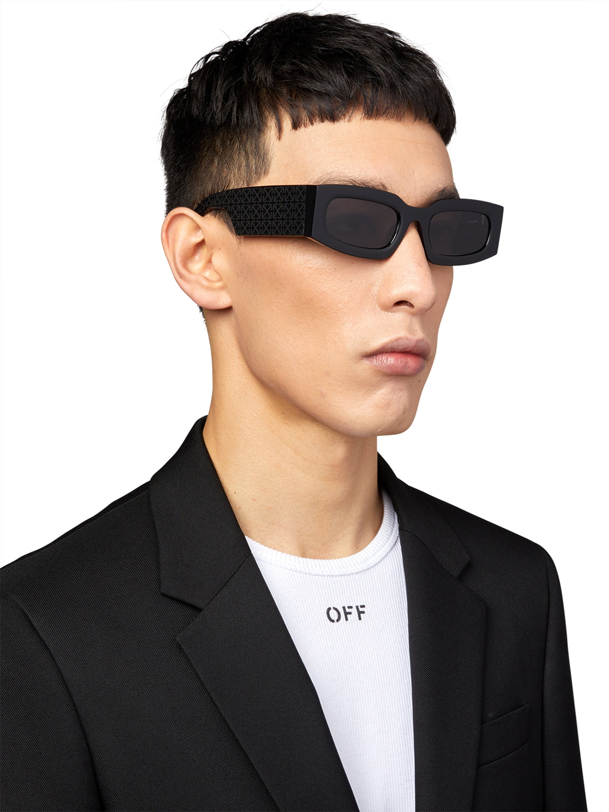 Off White Cary 1007 52