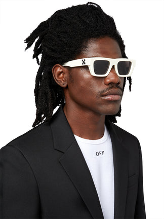 Off White Oregon 0107 52