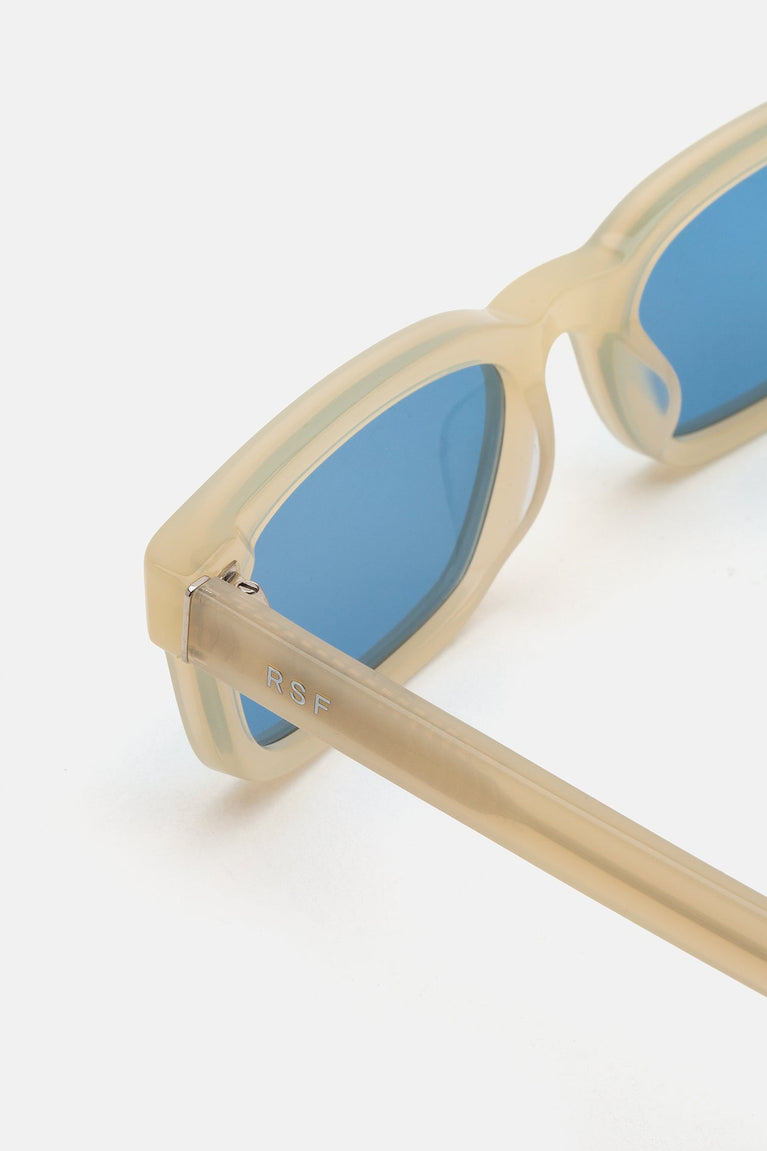 Retrosuperfuture Gesto Cremoso SWV 54