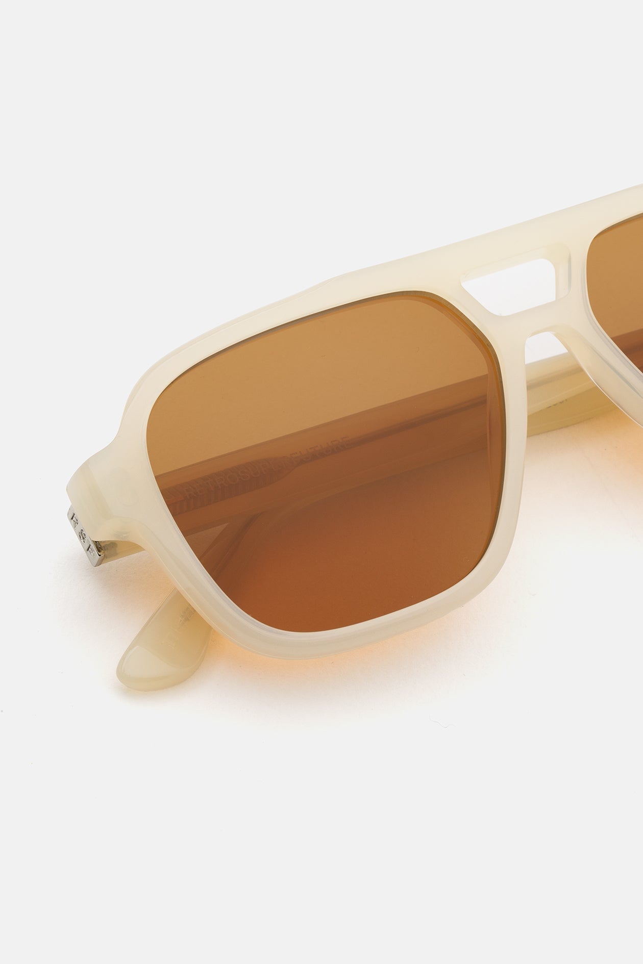 Retrosuperfuture MANEVAL CREMOSO T7H 56